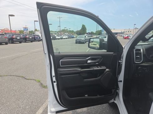 Used 2025 RAM 1500 Big Horn AWD/4WD image 16