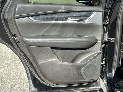 Used 2023 Cadillac XT5 Premium Luxury image 22