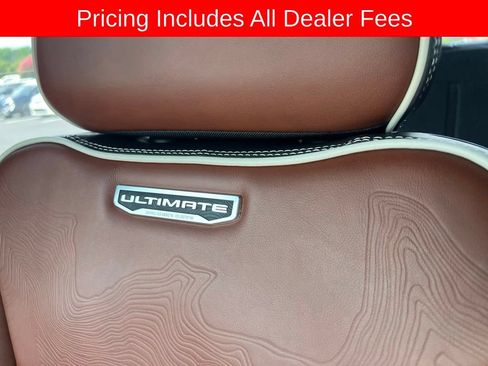 Used 2022 GMC Sierra 1500 Denali Ultimate AWD/4WD image 4