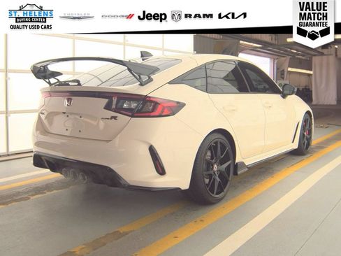 Used 2025 Honda Civic Type R image 4
