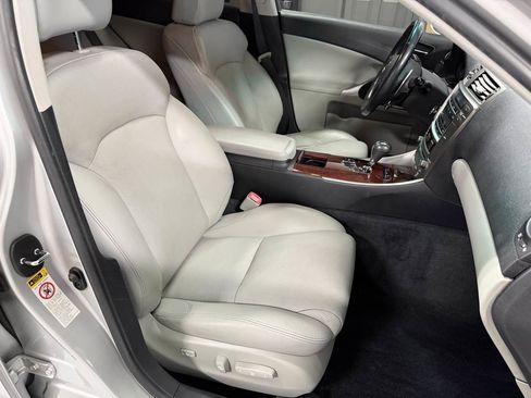 Used 2008 Lexus IS 250 image 3