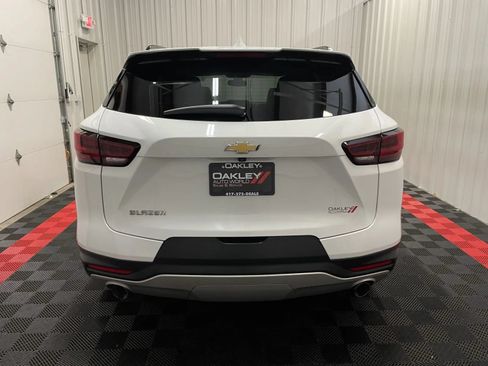 Used 2023 Chevrolet Blazer LT FWD image 3