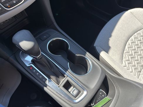 Used 2024 Chevrolet Equinox LT image 24