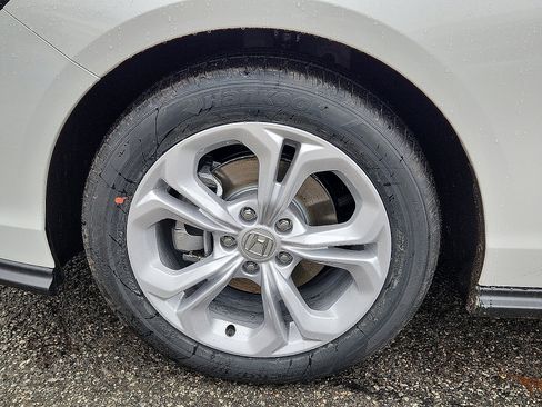 New 2026 Honda Accord LX image 5