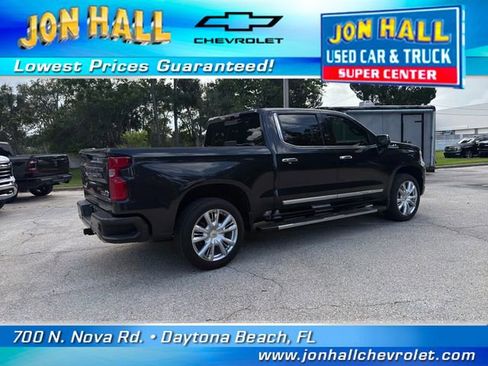 Used 2023 Chevrolet Silverado 1500 High Country w/ High Country Premium Package AWD/4WD image 13
