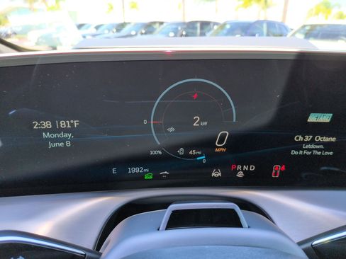 Used 2026 Cadillac Vistiq Platinum AWD/4WD image 21