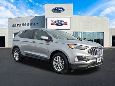 Used 2024 Ford Edge SEL image 4