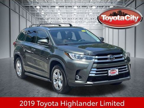 Used 2019 Toyota Highlander Limited w/ Protection Package #3 AWD/4WD image 1