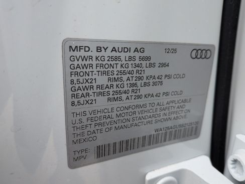 Used 2025 Audi SQ5 Premium Plus AWD/4WD image 35