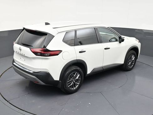 Used 2023 Nissan Rogue S FWD image 17