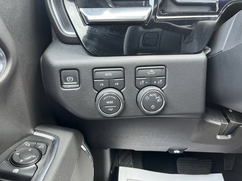 Used 2026 Chevrolet Silverado 1500 LT image 21