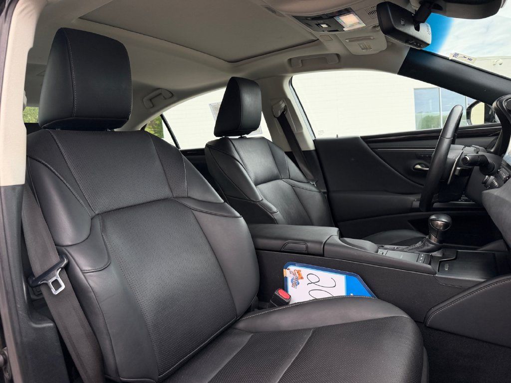 Used 2020 Lexus ES 350 w/ Premium Package FWD image 33