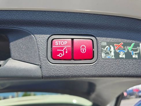 Used 2022 Mercedes-Benz GLE 350 GLE 350 image 11