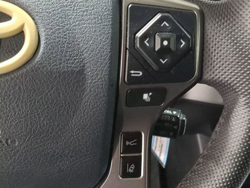 Used 2019 Toyota Tacoma SR5 image 31