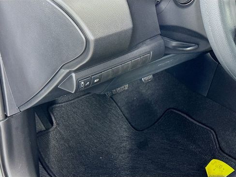 Used 2025 Toyota Corolla LE image 10