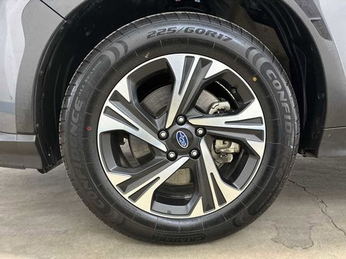 Used 2024 Subaru Crosstrek 2.0i Premium image 18