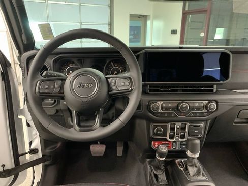 Used 2026 Jeep Gladiator Rubicon AWD/4WD image 20