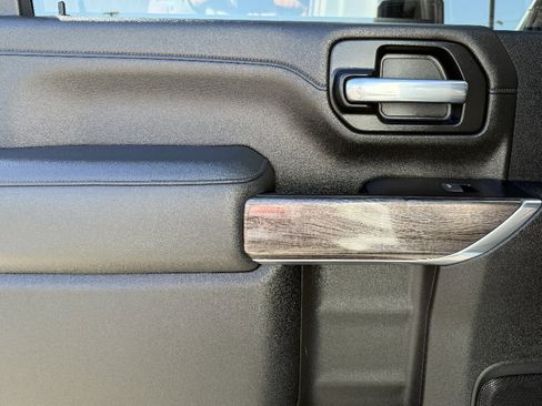 Used 2023 Chevrolet Silverado 2500 LTZ image 24