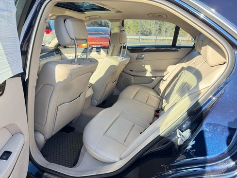 Used 2016 Mercedes-Benz E 350 4MATIC Sedan image 10