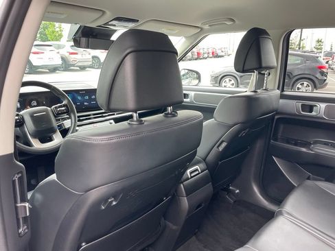 Used 2025 Hyundai Santa Fe SEL FWD image 23