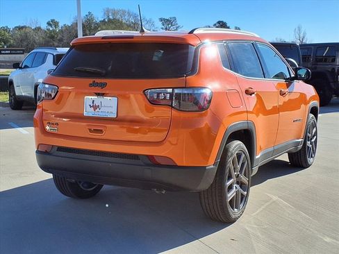 New 2026 Jeep Compass Latitude image 7