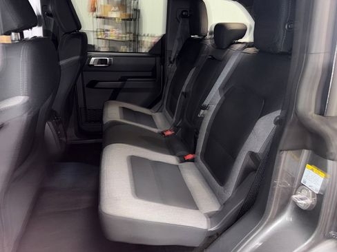 Used 2025 Ford Bronco Big Bend image 13