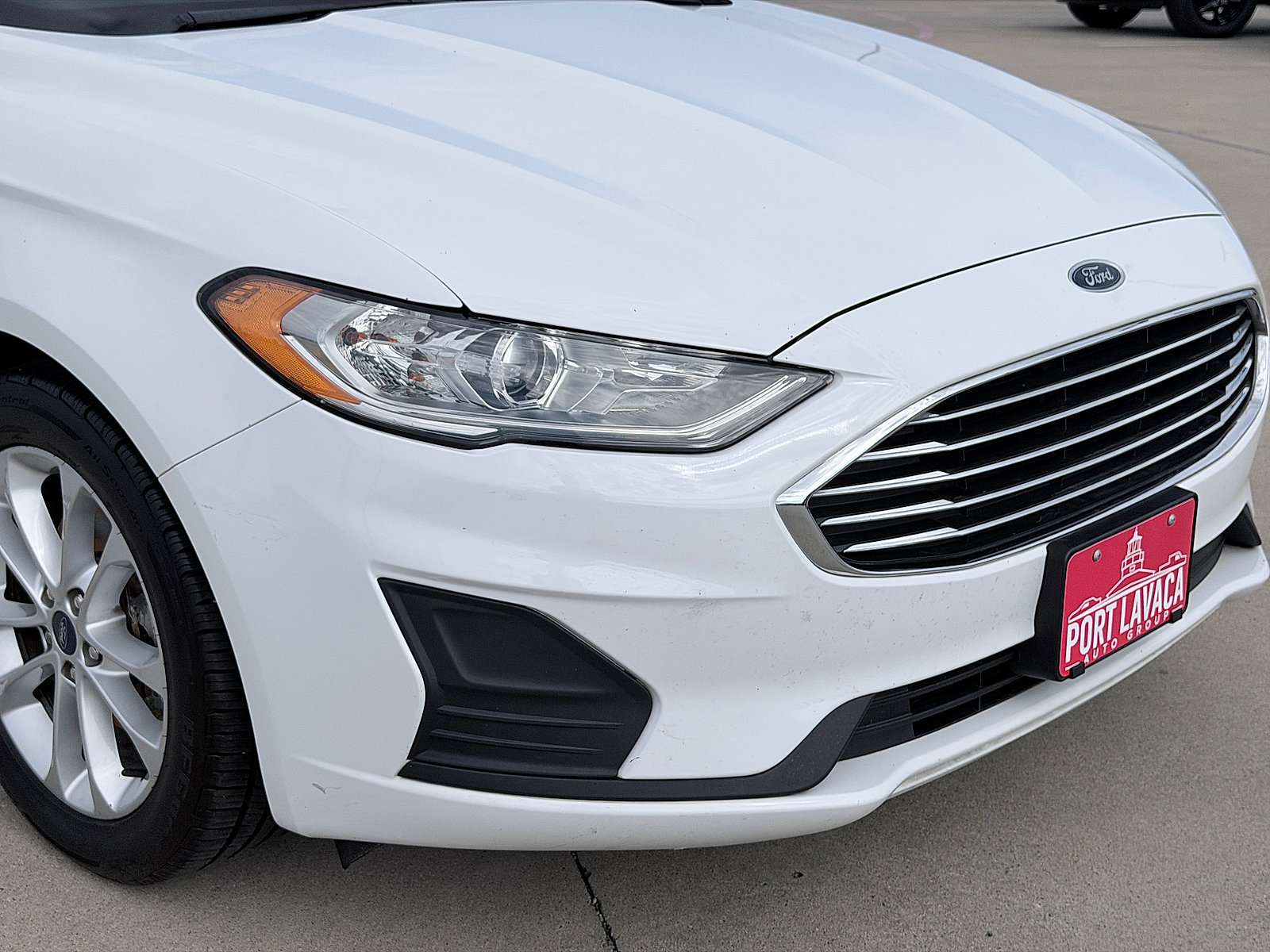 Used 2019 Ford Fusion SE FWD image 10