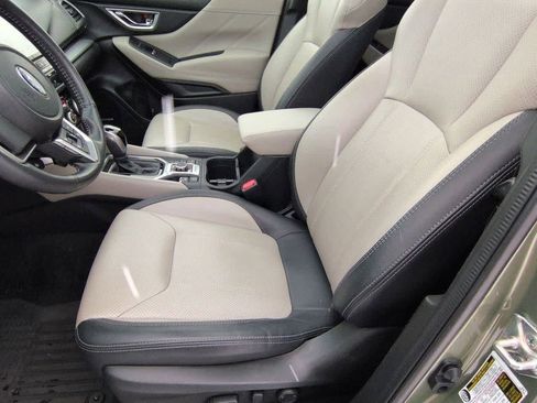 Used 2021 Subaru Forester Limited image 16