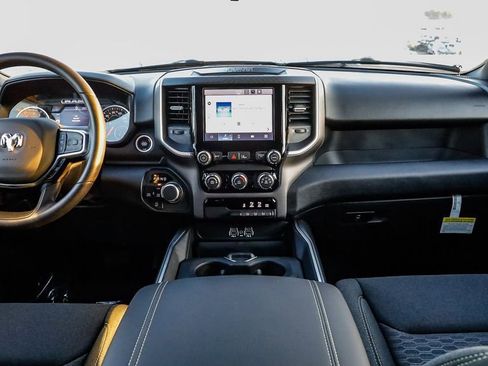 New 2026 RAM 1500 Express AWD/4WD image 15