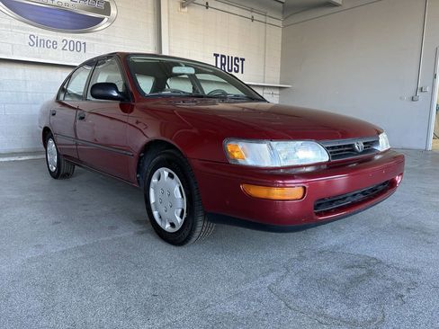 Used 1995 Toyota Corolla DX image 2