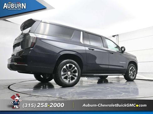 New 2026 Chevrolet Suburban LT w/ Comfort Package image 22