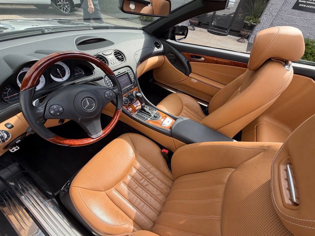 Used 2012 Mercedes-Benz SL 550 image 22