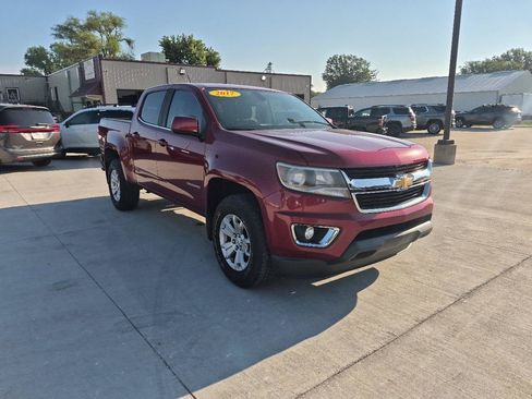 Used 2017 Chevrolet Colorado LT w/ LT Convenience Package AWD/4WD image 4