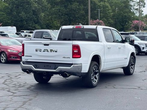 Used 2025 RAM 1500 Laramie AWD/4WD image 17