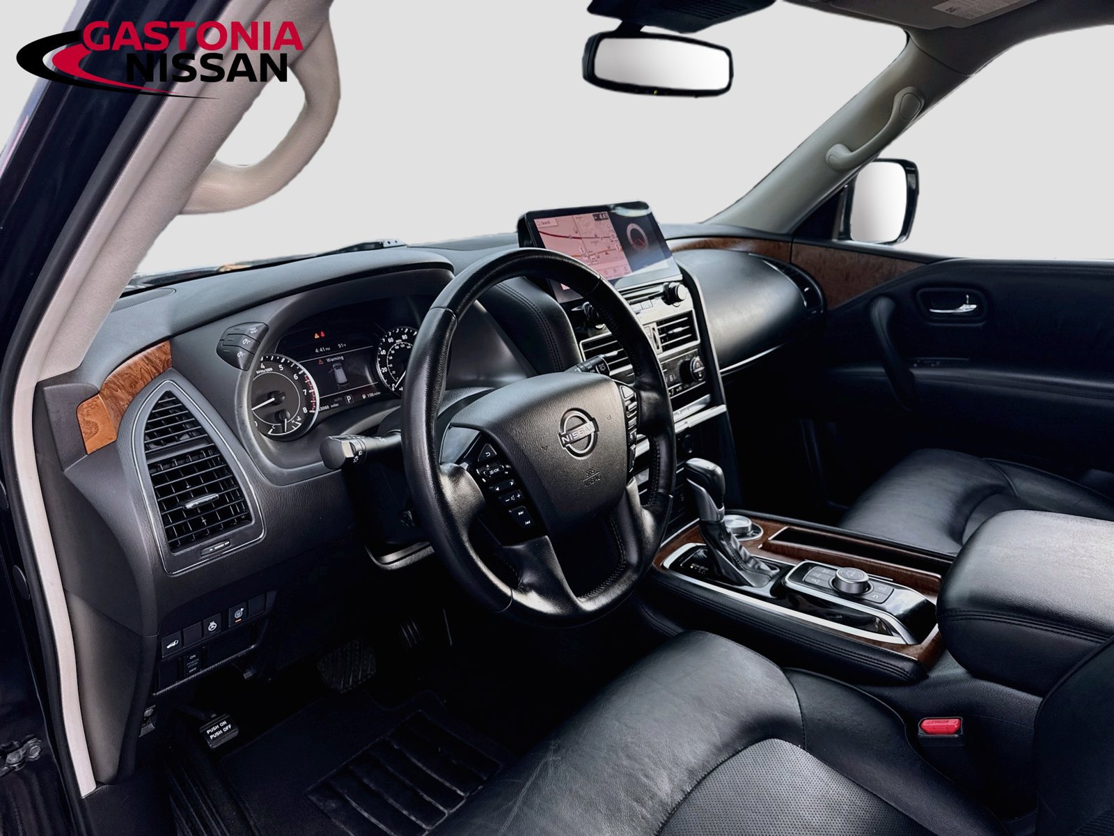 Used 2024 Nissan Armada SL w/ Captain's Chairs Package AWD/4WD image 11