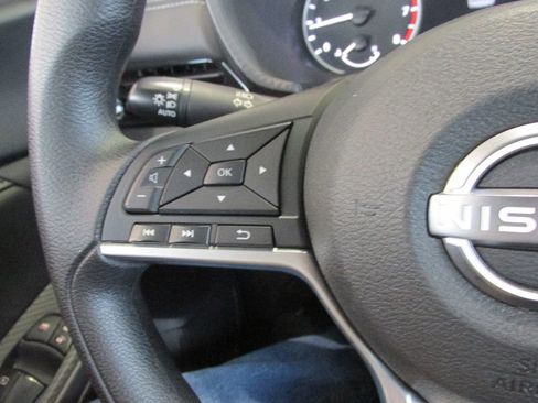 Used 2024 Nissan Sentra SV image 16