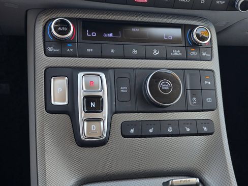 Used 2024 Hyundai Palisade SEL FWD image 20