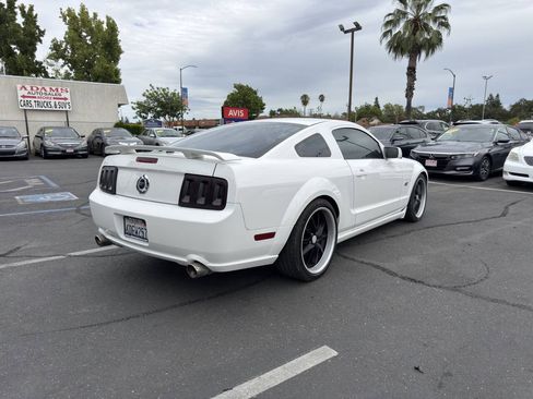 Used 2007 Ford Mustang GT Premium RWD image 3