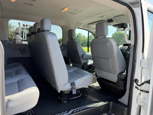 Used 2019 Ford Transit 150 XL RWD image 26