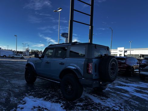 Used 2022 Ford Bronco Wildtrak image 3