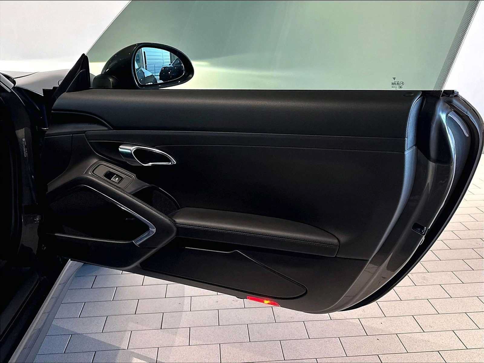Used 2014 Porsche 911 Carrera 4S AWD/4WD image 25