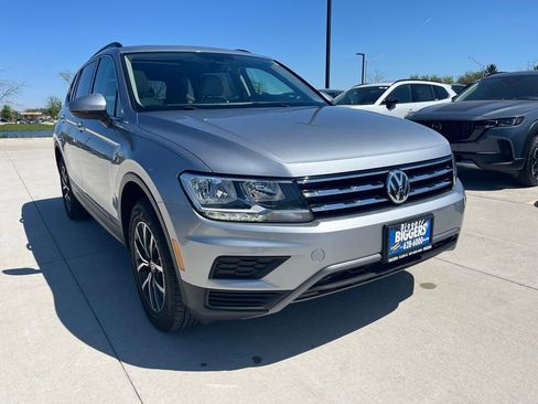 Used 2019 Volkswagen Tiguan S AWD/4WD image 2