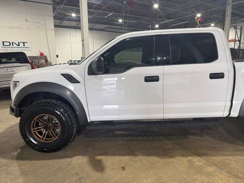 Used 2018 Ford F150 Raptor image 9