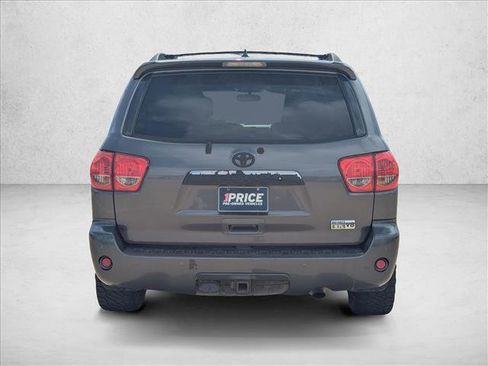 Used 2015 Toyota Sequoia Platinum RWD image 6