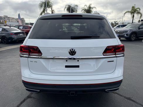 Certified 2022 Volkswagen Atlas SE w/ Panoramic Sunroof Package image 9