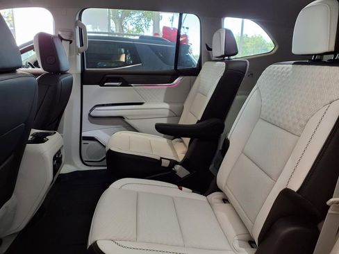 New 2026 GMC Acadia Denali w/ Super Cruise Package image 9