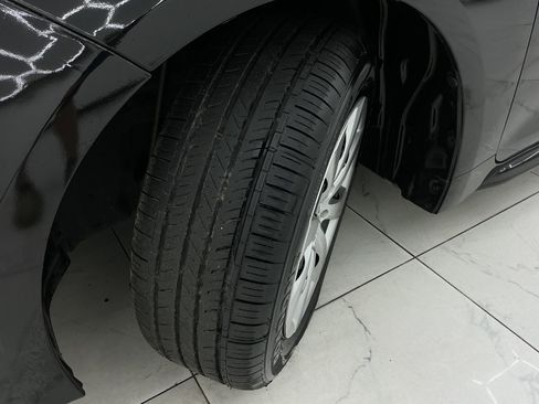Used 2021 Toyota Corolla LE FWD image 42