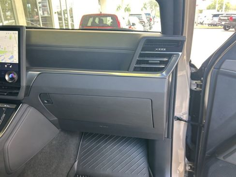 Used 2024 Lexus GX 550 image 20