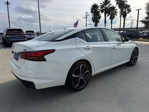 Used 2025 Nissan Altima 2.5 SR image 5