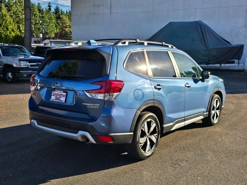 Used 2020 Subaru Forester Touring image 7